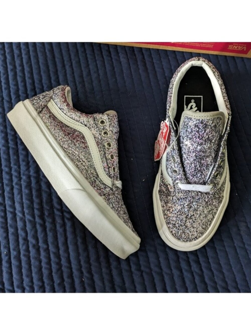 VANS OLD SKOOL SHINY PARTY Silver Low Girls Youth 4 Shiny 0926
